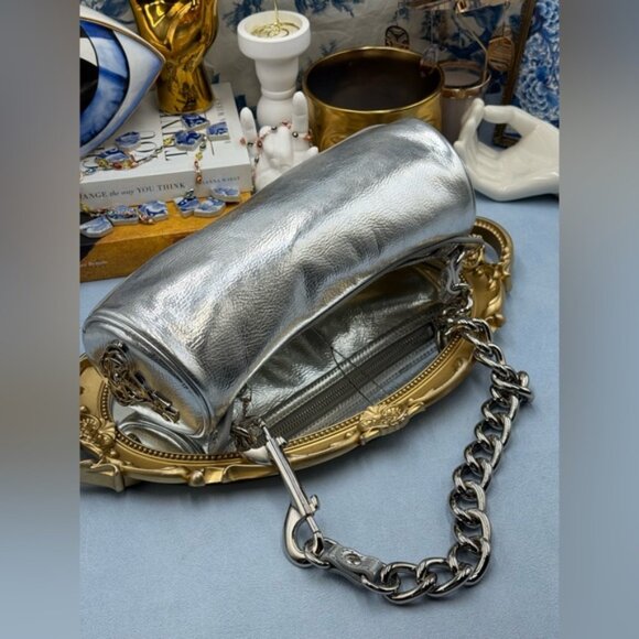 🆕 VIVIENNE WESTWOOD 🧿 NWOT Cindy Cylinder Shoulder Bag, Silver Metallic AUTH - Picture 10 of 16